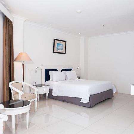 Vue Palace, Artotel Curated Bandung Exterior foto