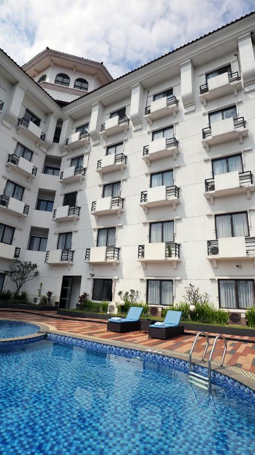 Vue Palace, Artotel Curated Bandung Exterior foto