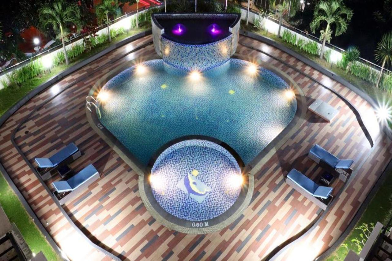 Vue Palace, Artotel Curated Bandung Exterior foto